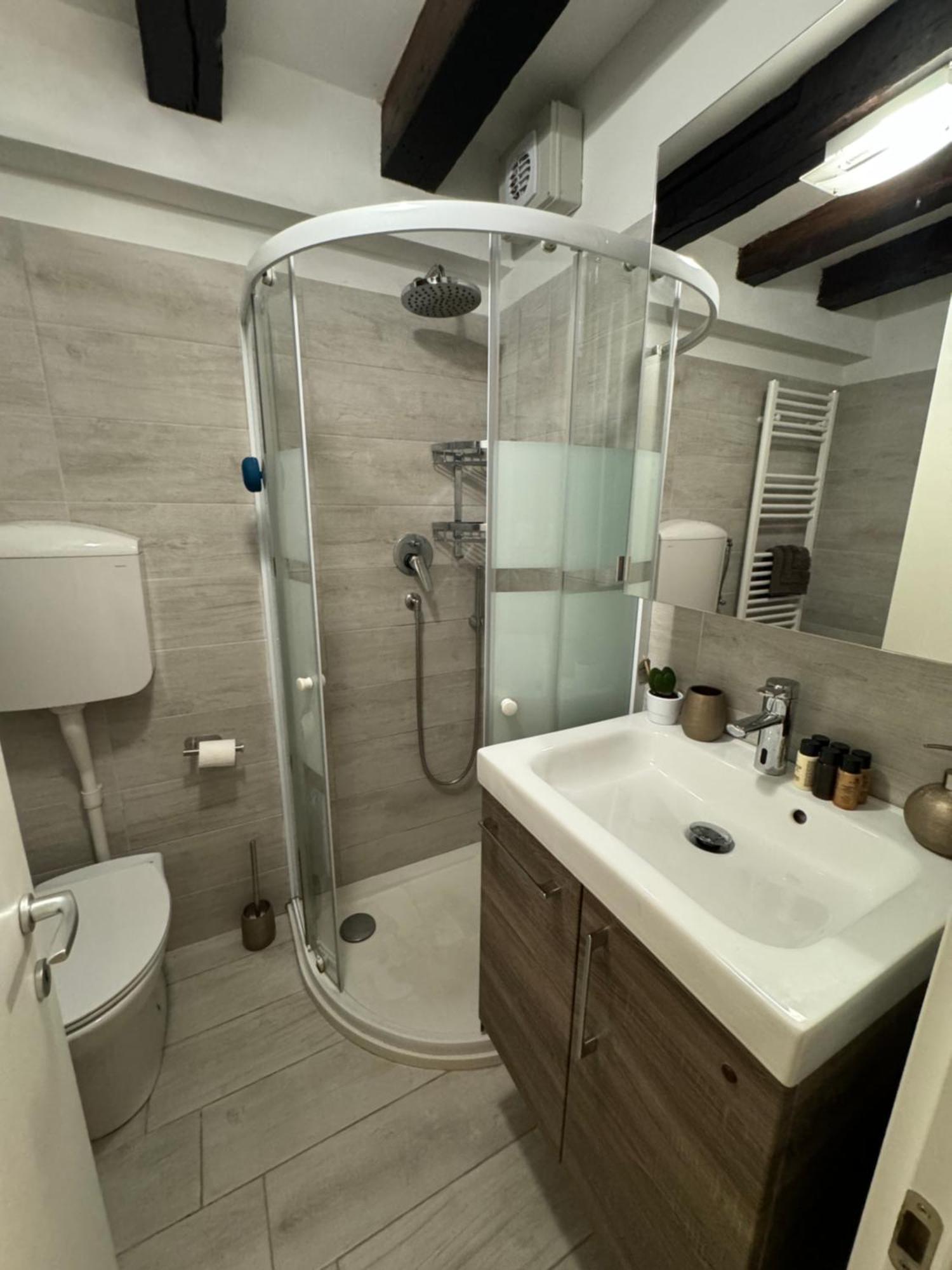 Eden Luxury Suite - Venice Santa Croce Veneza Exterior foto
