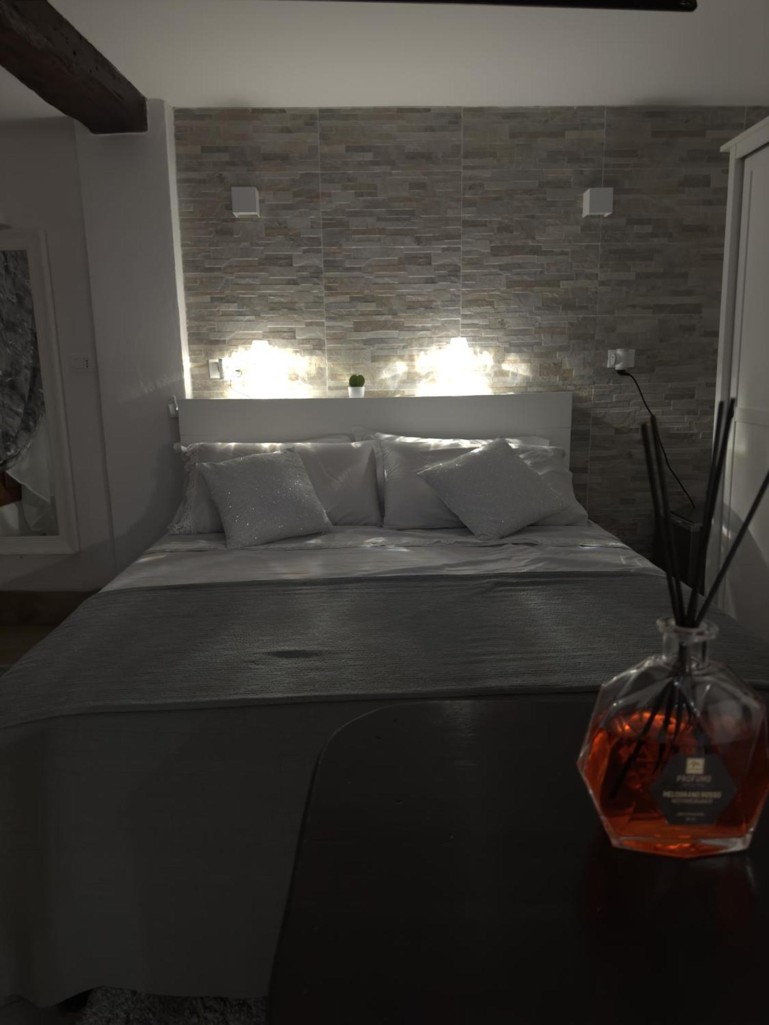 Eden Luxury Suite - Venice Santa Croce Veneza Exterior foto