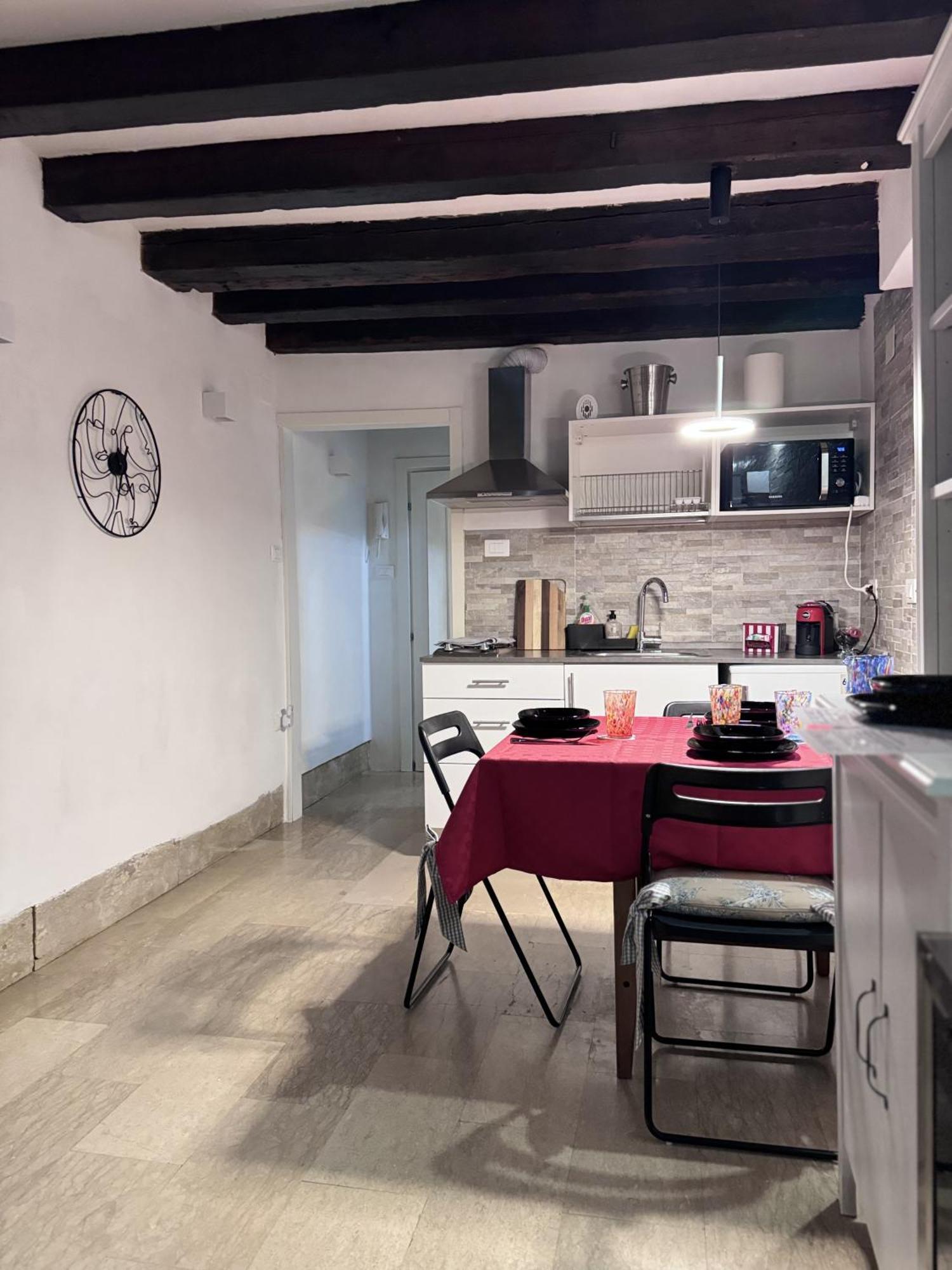 Eden Luxury Suite - Venice Santa Croce Veneza Exterior foto